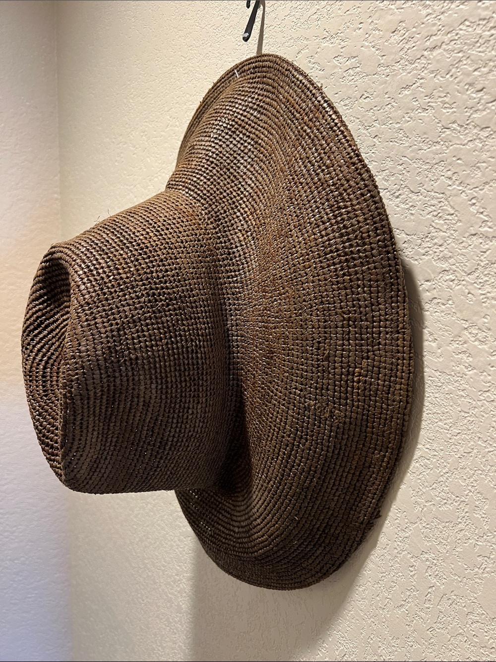 NWT Wyeth Packable Lina Waverly Wide Brim Raffia Sun Hat in Chocolate - Picture 10 of 12